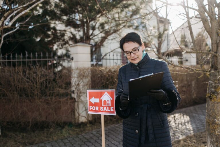 Diagnostics immobiliers obligatoires : liste complète