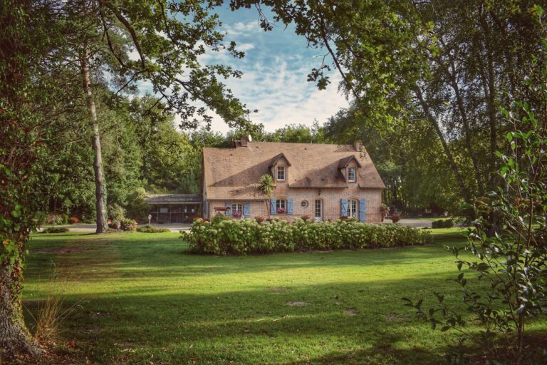 Divorce et immobilier : que faire de la maison familiale ?
