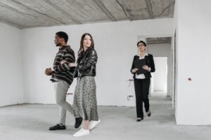 Chasseur immobilier : rôle et avantages pour les acheteurs