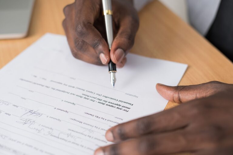 Comment éviter les arnaques lors d’un achat immobilier